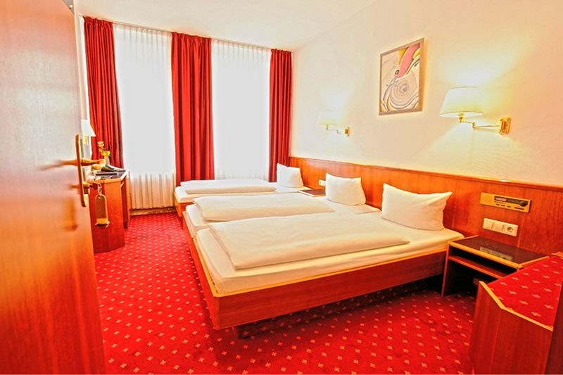 Hotel Astoria Лайпциг Екстериор снимка