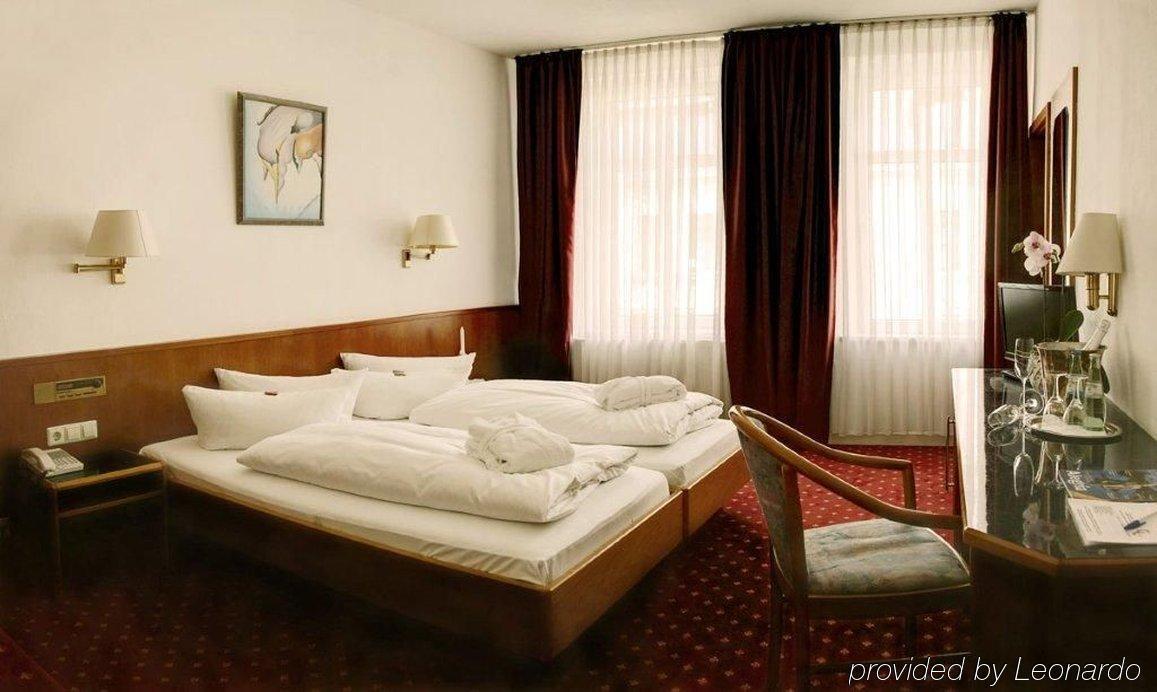 Hotel Astoria Лайпциг Стая снимка