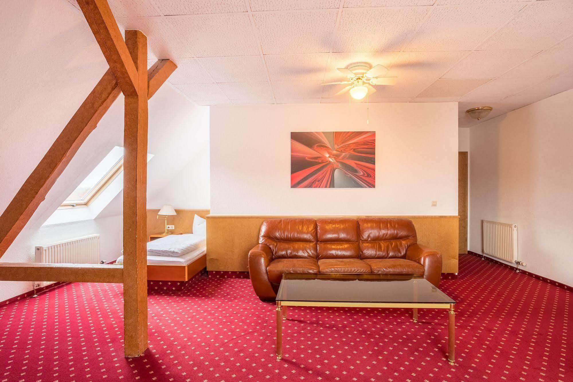 Hotel Astoria Лайпциг Екстериор снимка
