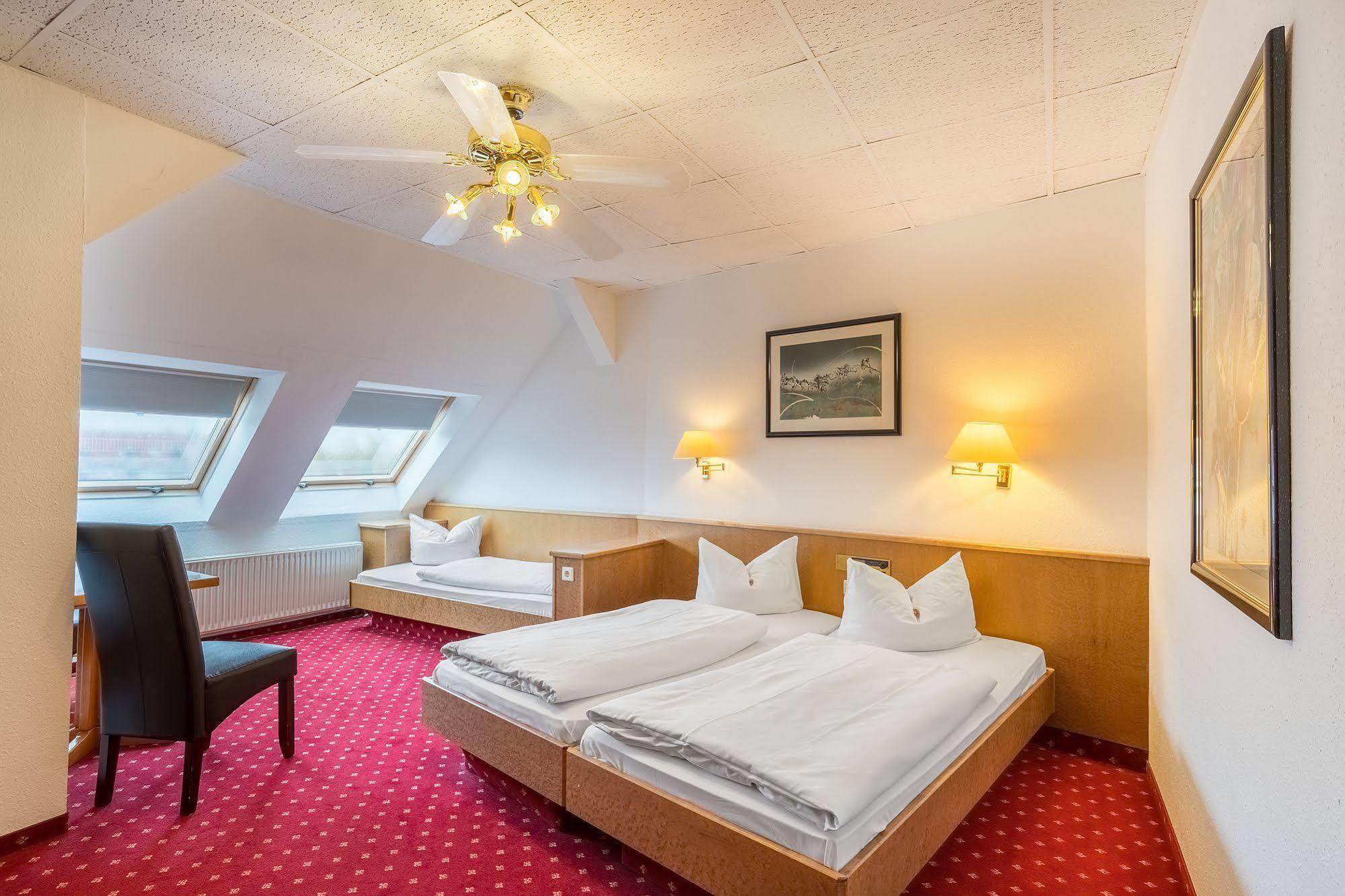 Hotel Astoria Лайпциг Екстериор снимка